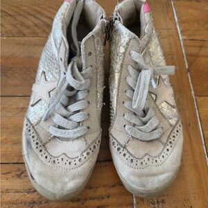 ShuShop Kids Sneakers with Silver and Pink Accents
